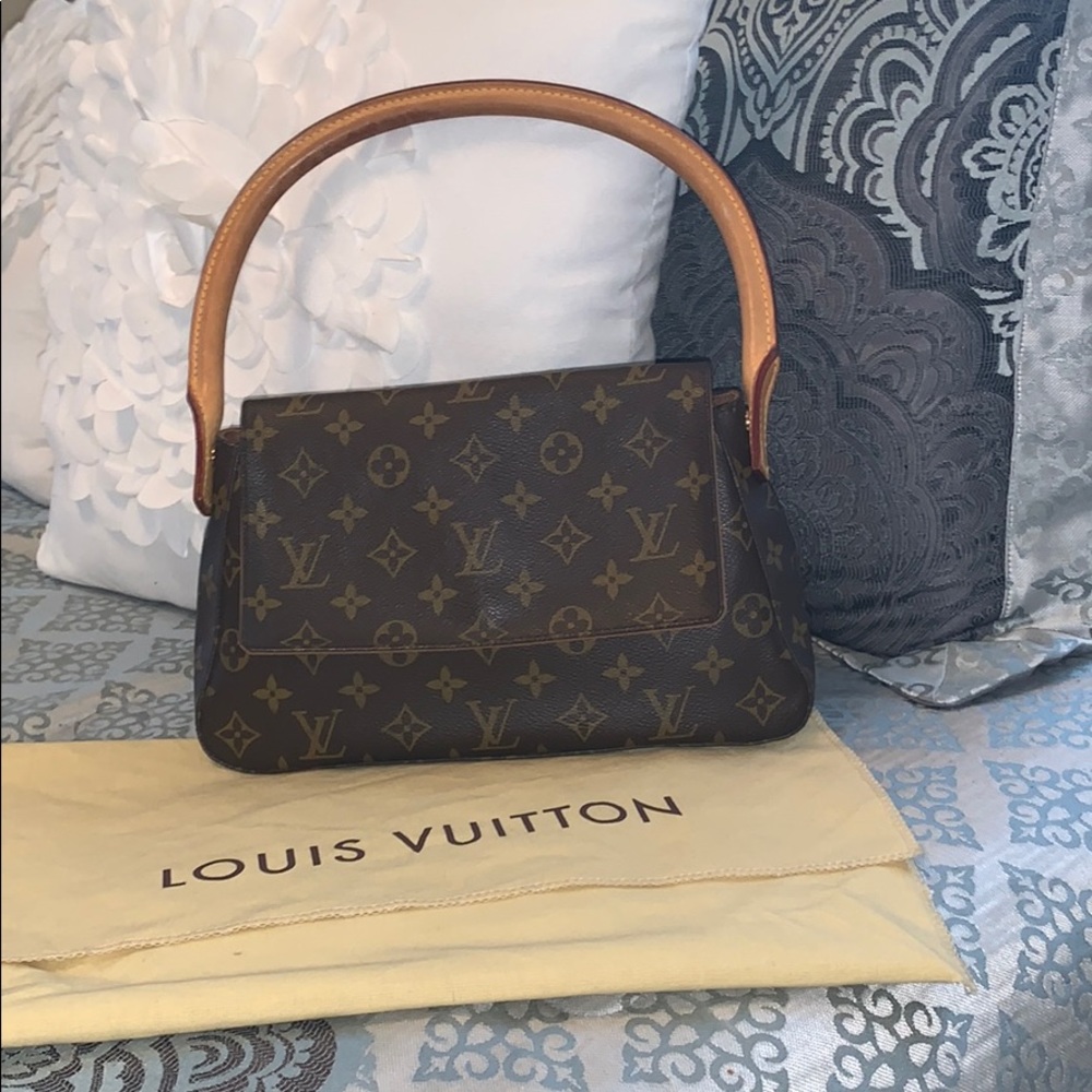 Authentic Louis Vuitton Hand Bag